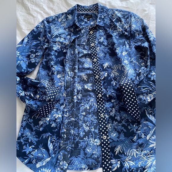 Talbots all cotton, XS, blue + white floral + polka dot button down blouse. - Picture 7 of 10